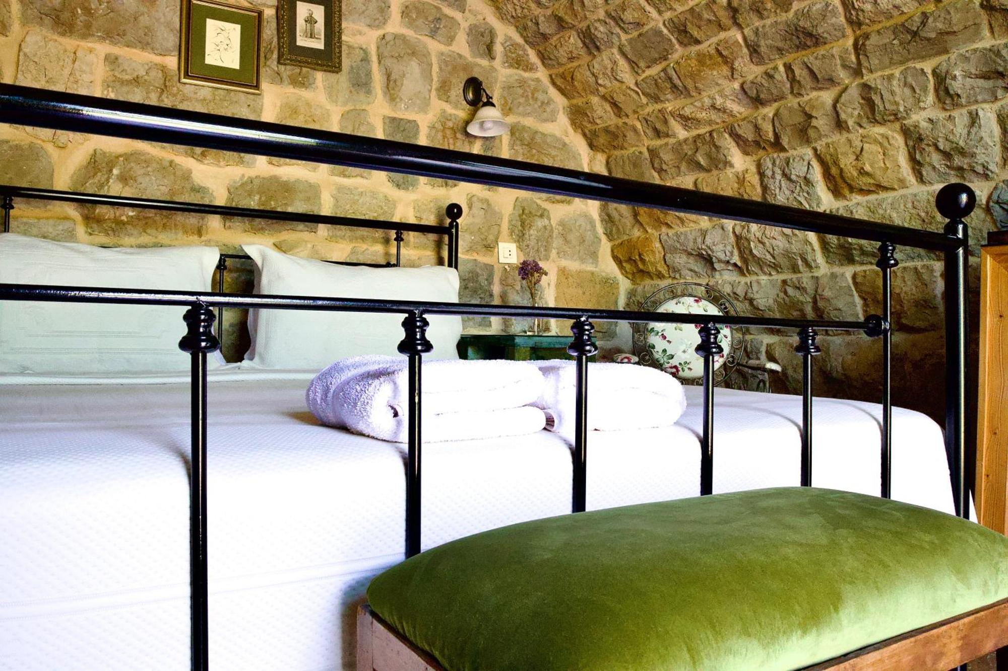 Hotel Stone Cellars Douma Esterno foto