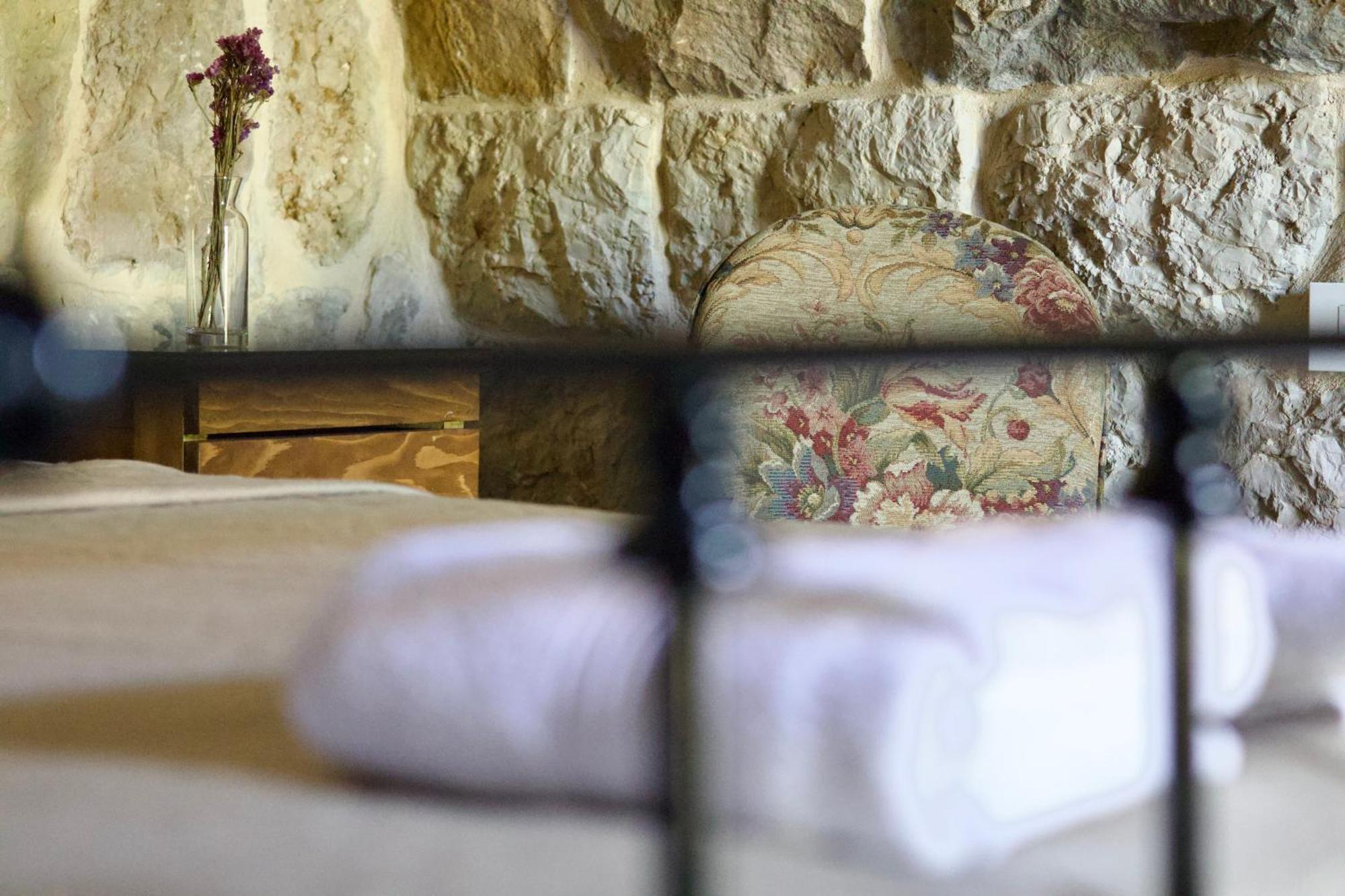 Hotel Stone Cellars Douma Esterno foto