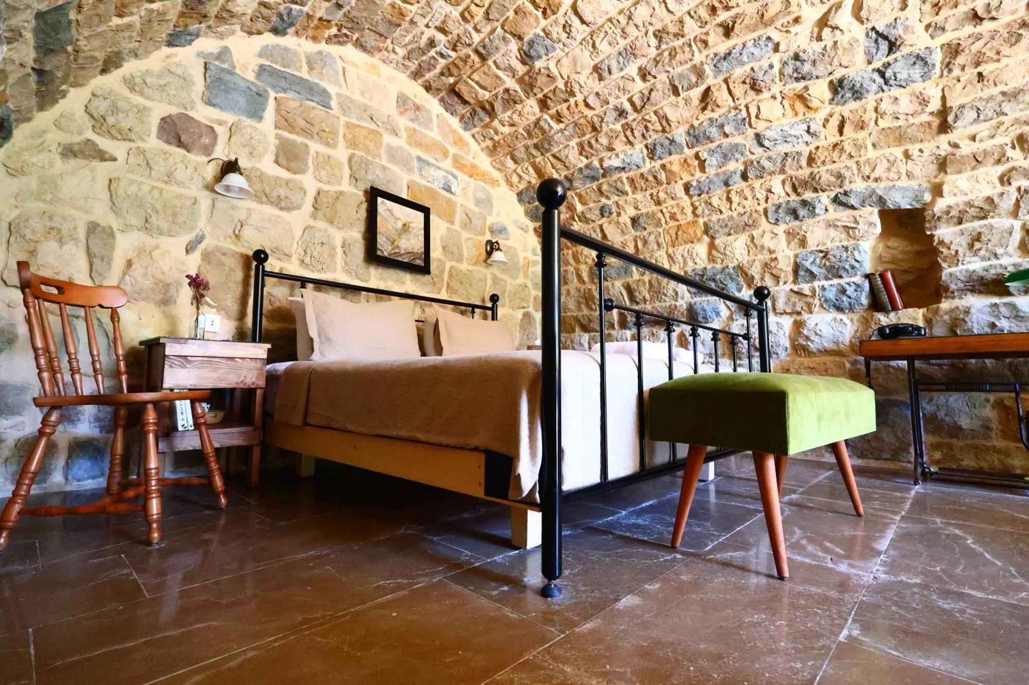 Hotel Stone Cellars Douma Esterno foto